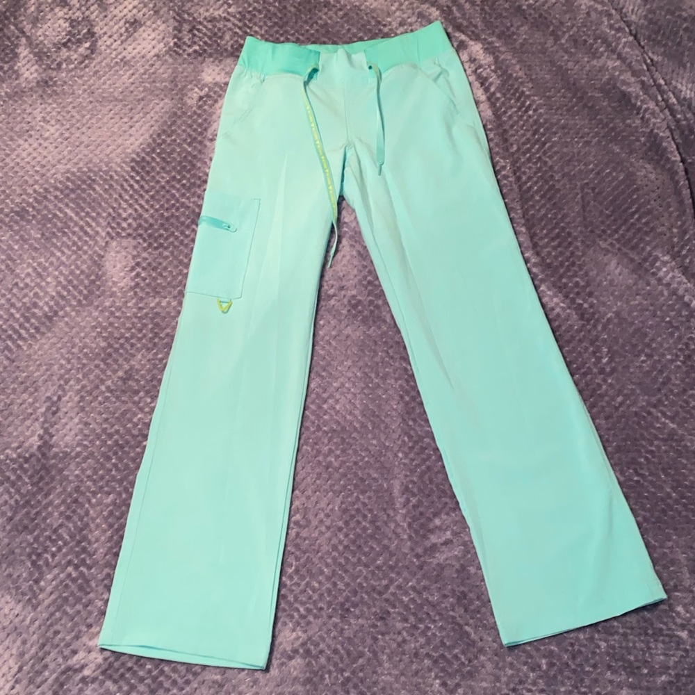 Med Couture Activate scrub pants